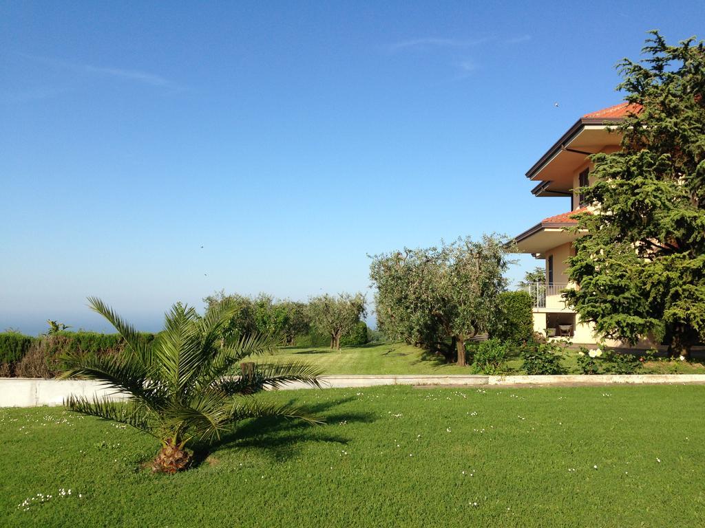 B&B L'Infinito Civitanova Alta Екстер'єр фото